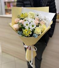 Букет цветов из:  Альстромерии, Розы и Хризантемы в Калинино