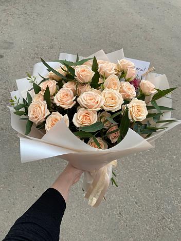 Букет Кремовые розы Латте в Калинино